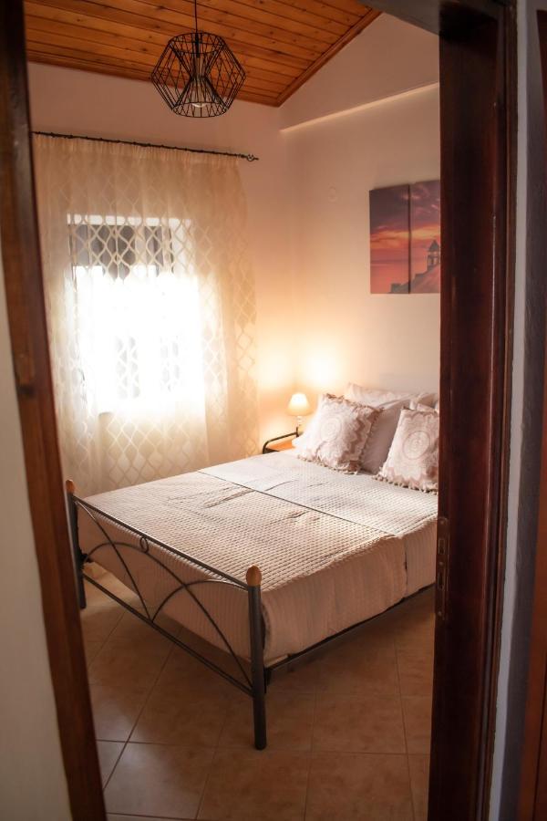 House Of Harmony Villa Kamisianá Екстериор снимка