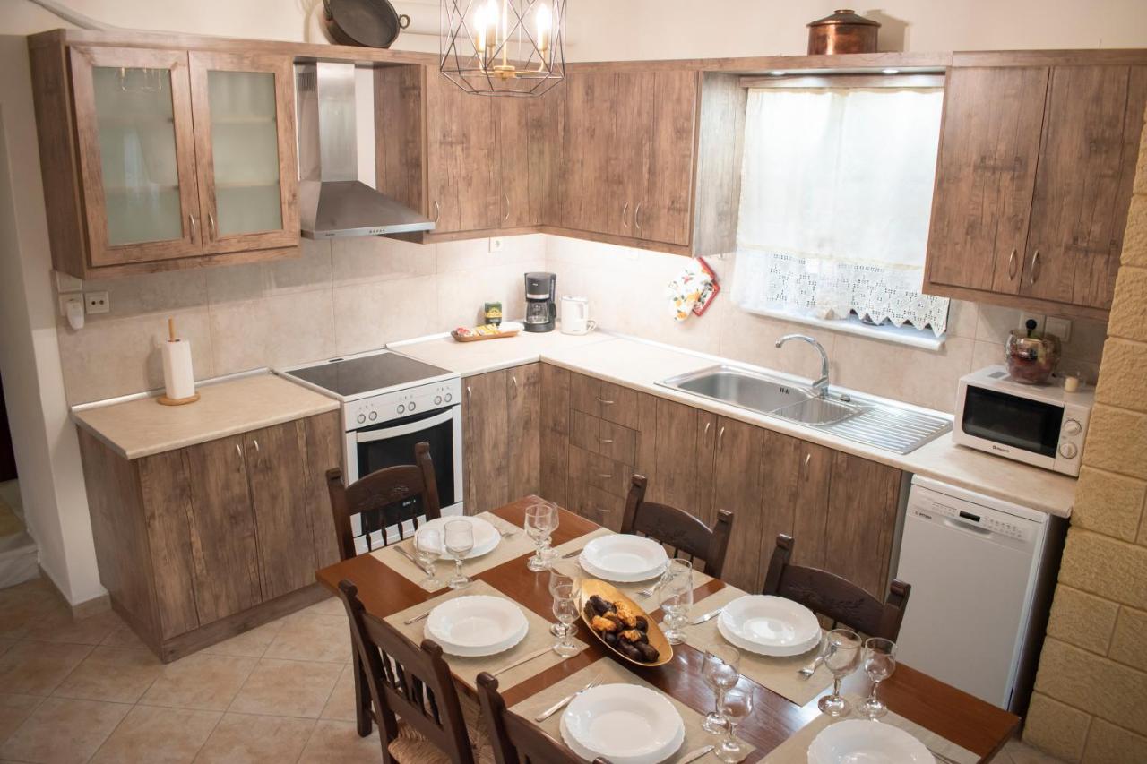 House Of Harmony Villa Kamisianá Екстериор снимка