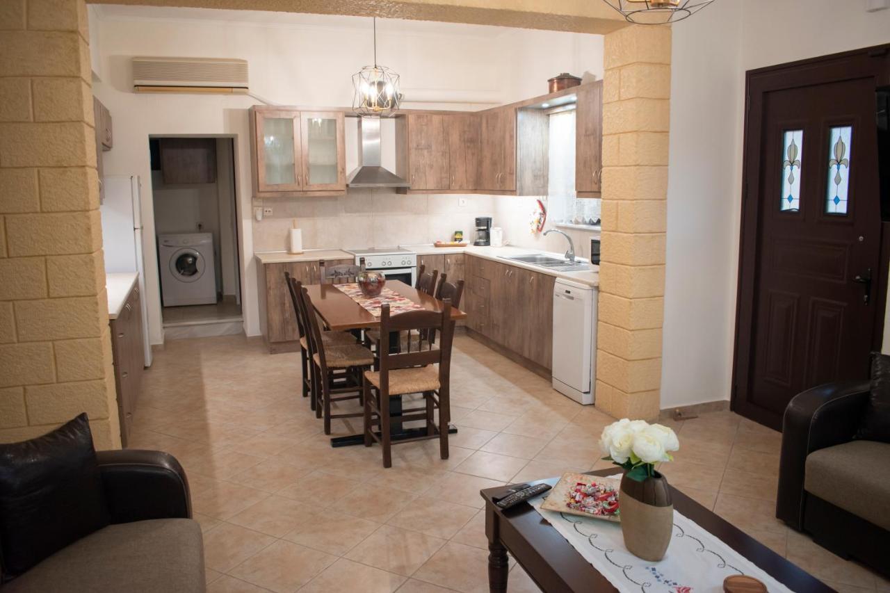 House Of Harmony Villa Kamisianá Екстериор снимка