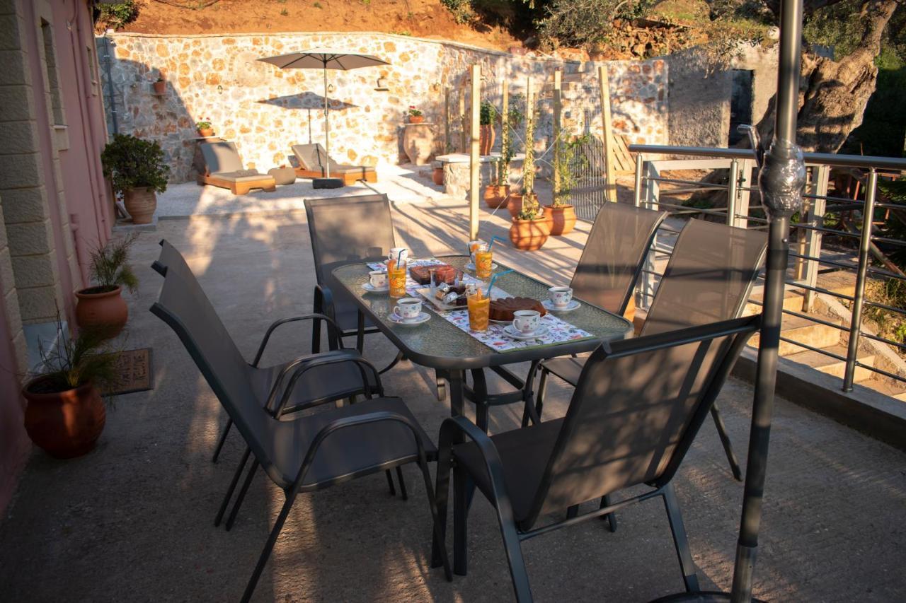 House Of Harmony Villa Kamisianá Екстериор снимка
