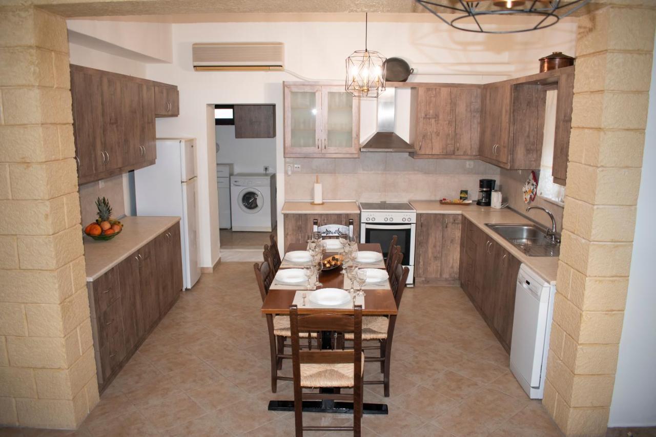 House Of Harmony Villa Kamisianá Екстериор снимка