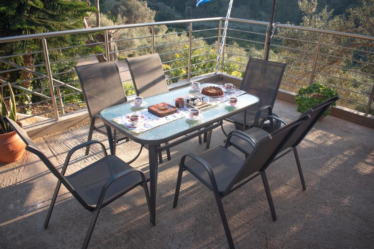 House Of Harmony Villa Kamisianá Екстериор снимка