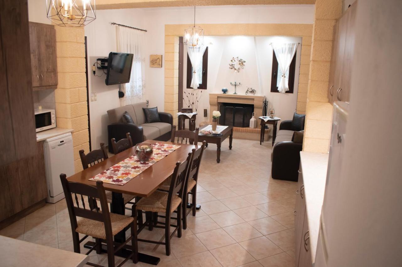House Of Harmony Villa Kamisianá Екстериор снимка